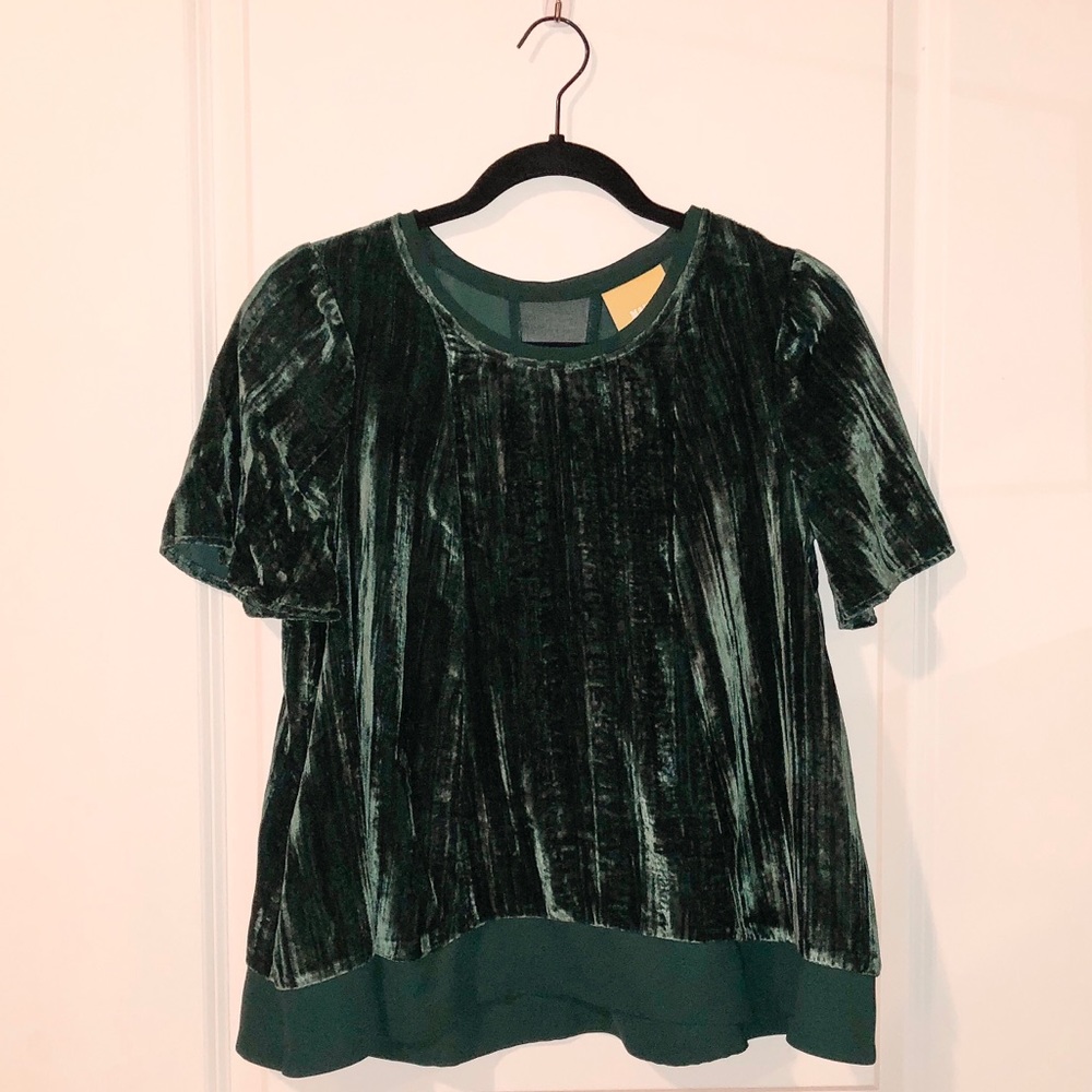 Anthropologie emerald crushed velvet swing top